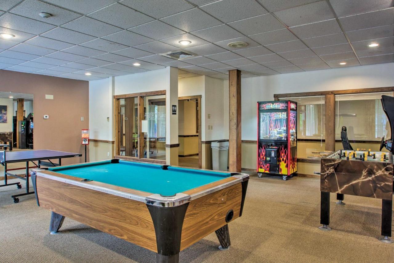 Lincoln Condo With Views, Pool, Hot Tub And Balcony! Eksteriør bilde